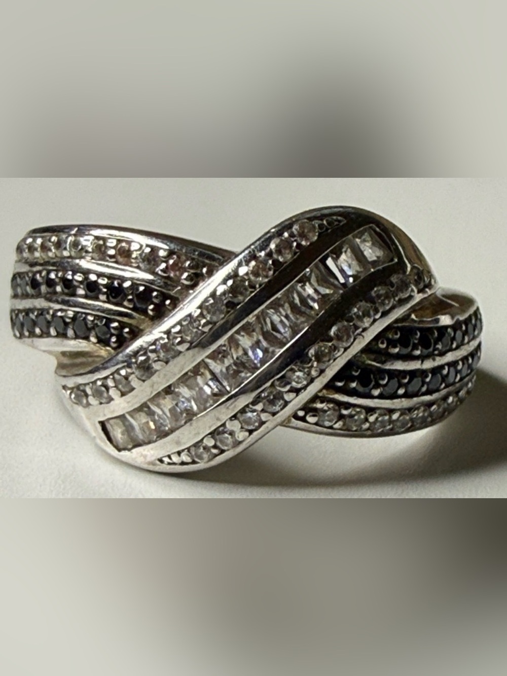 Bob Mackie pave Wave Ring - Silver Sz 7 day & night Bradford exchange